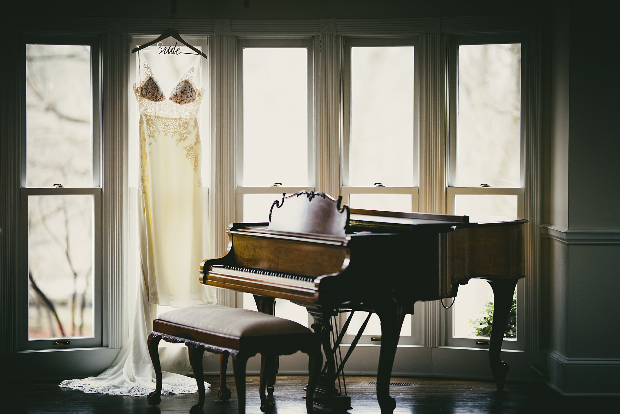 AtlantaWeddingPhotographerWeddingDressDetailShotPiano